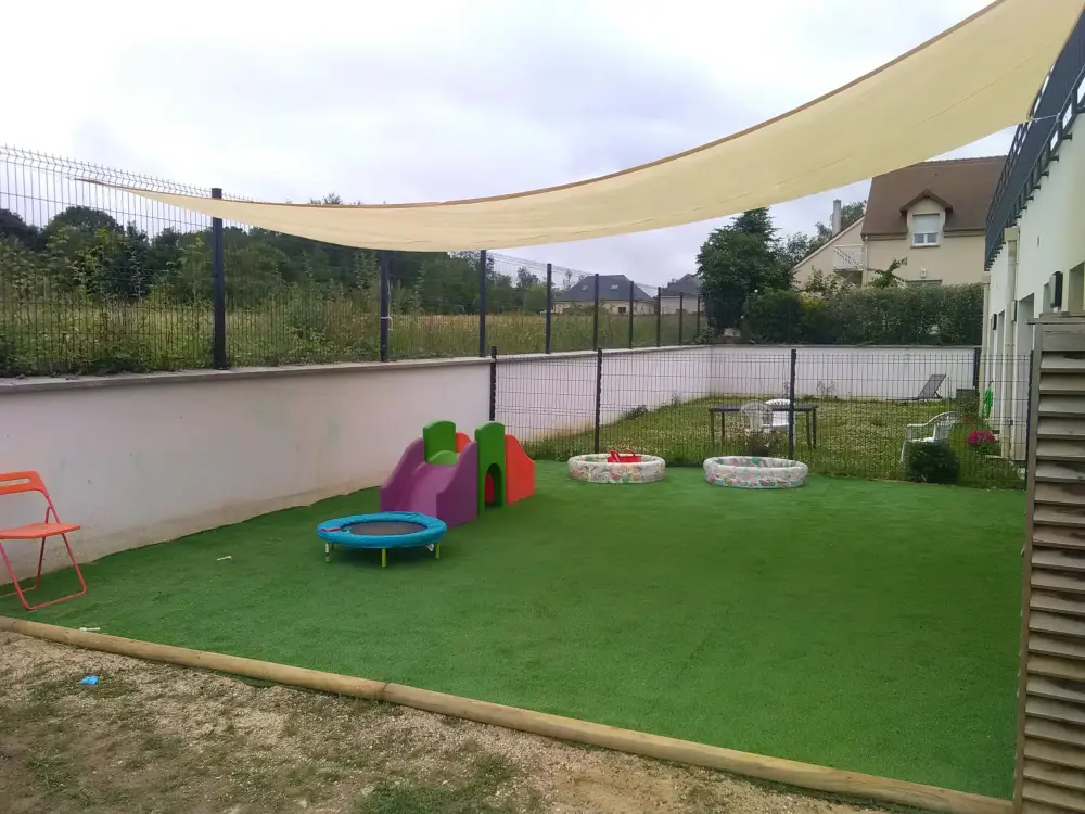 Gazon synthétique crèche